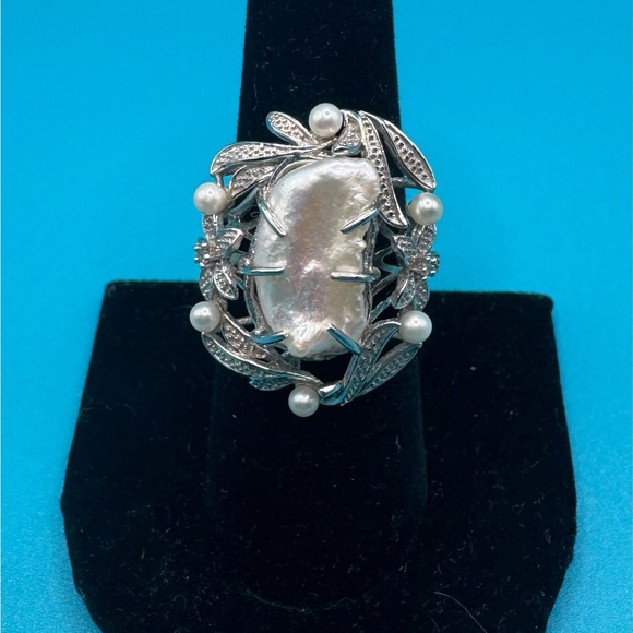 Harold Trujillo Mother of Pearl Statement Cocktail Ring - Picture 8 of 13